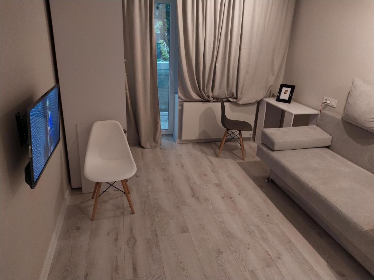 Cozy 75 Apart In Center - 2Х Кімнатна Квартира В Центрі Кропивницького クロプィウヌィーツィクィイ エクステリア 写真