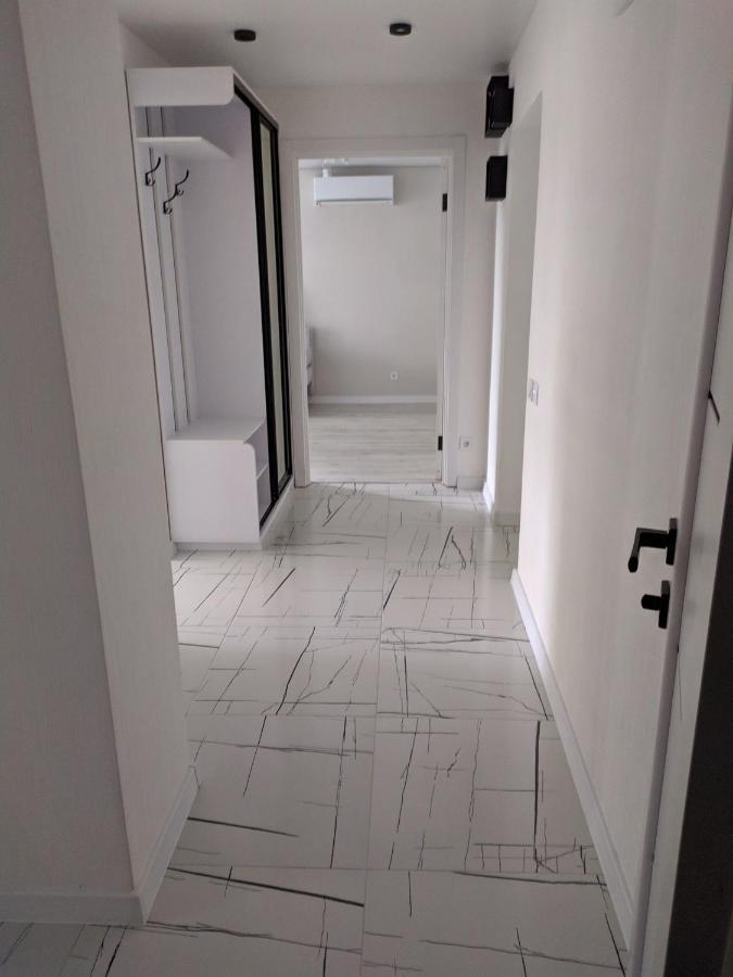 Cozy 75 Apart In Center - 2Х Кімнатна Квартира В Центрі Кропивницького クロプィウヌィーツィクィイ エクステリア 写真